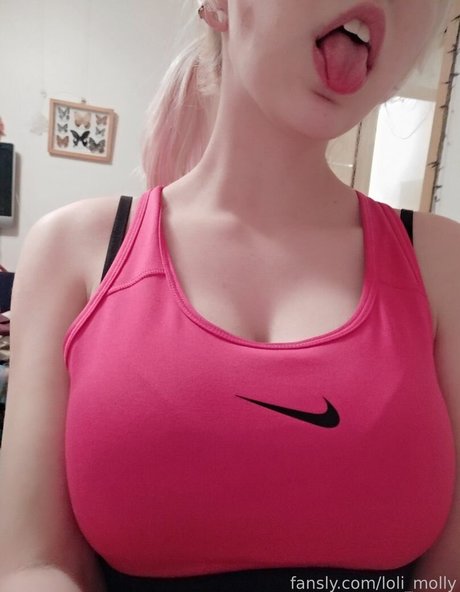 Loli Molly pornstar photos