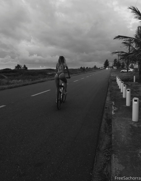 freesachorra pretty model pics