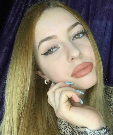 fla03via adult actress photos