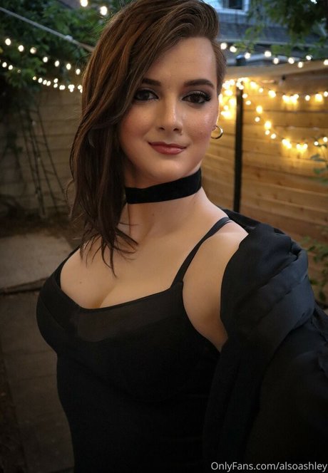 AlsoAshley model naked galleries