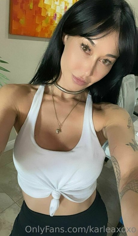 karleaxoxo nude actress photos