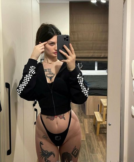 tashablunt pornstar nudes gallery