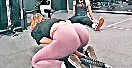 Bela Fernandez model adult archive