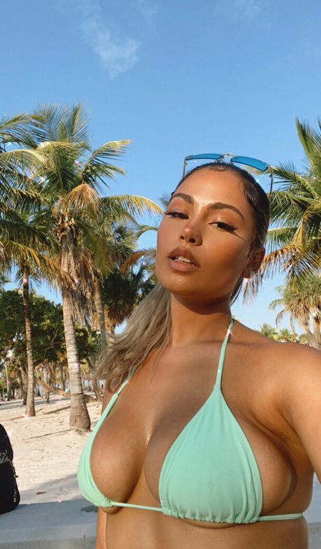 jaderamey naked pornstar gallery