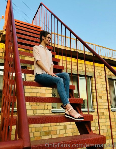 blonde princess onlyfans top picture