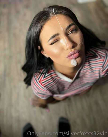 lesbian fingering onlyfans naked img