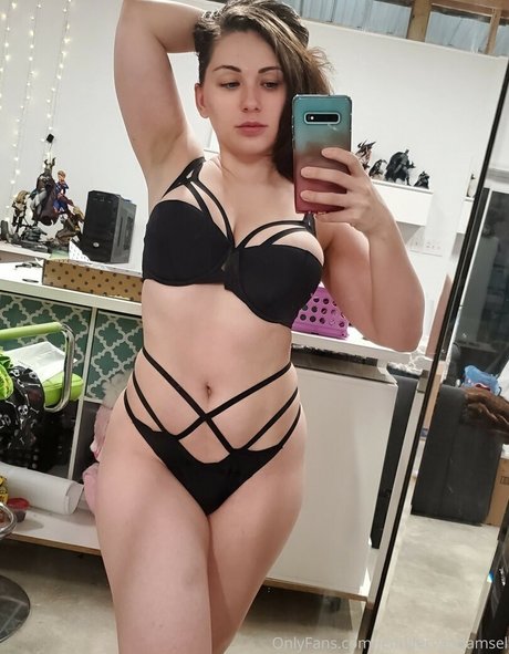 dark skin ebony onlyfans erotic pic