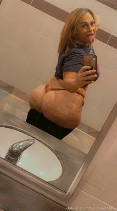 sucking tits onlyfans top pic