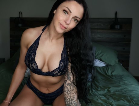 young onlyfans beautiful naked pics