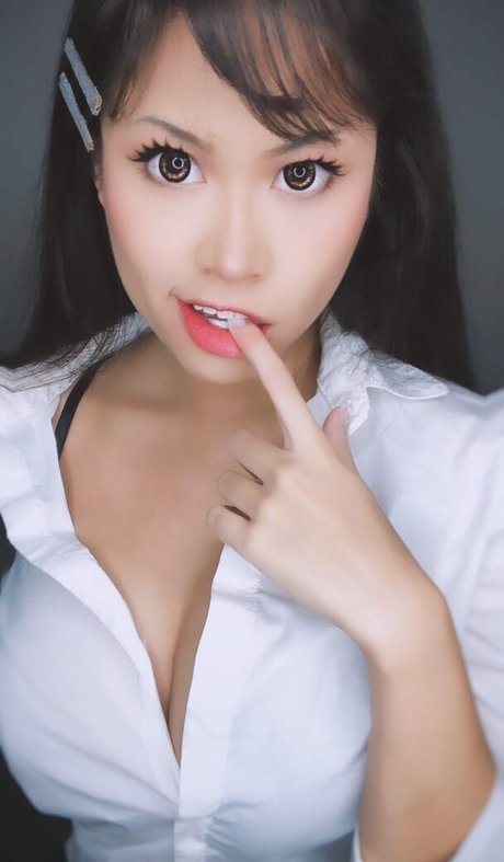 itsanimalia erotic model pic