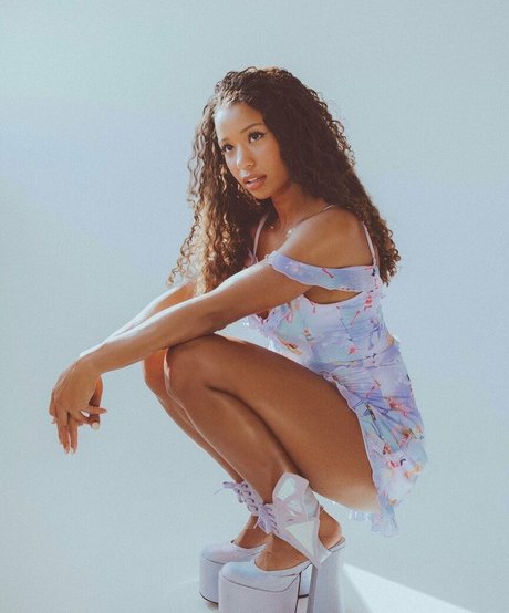 sucking tits onlyfans top photo