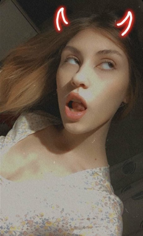 prettydommm nude pornstar image