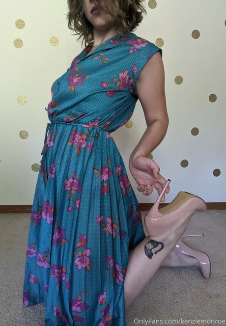 kenziemonroe star xxx photos