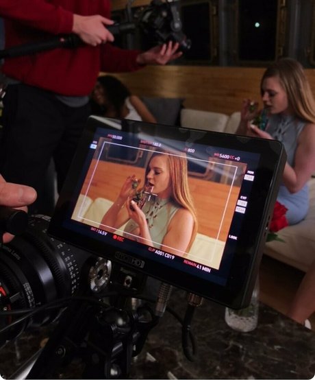 carlyraesummers pretty pornstar photo