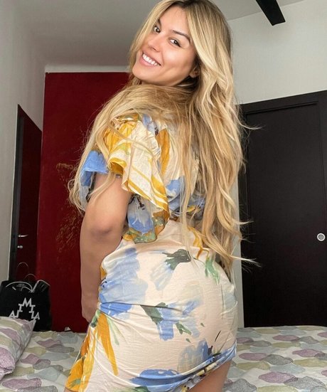 Barbara Goulart nude model archive