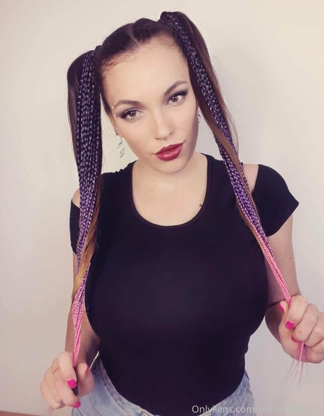 badsophiefree pornographic model img