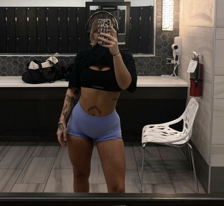 hairy armpits onlyfans naked pictures