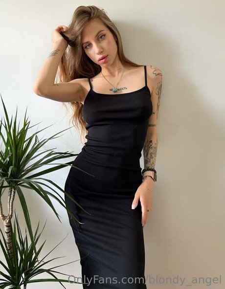 goth threesome onlyfans sexy galleries