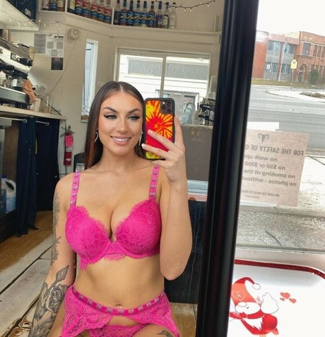 Nwblvdscorpio sex star image