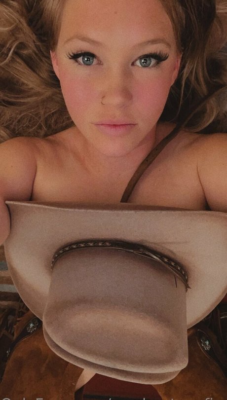 newbootgoofinn hot actress galleries