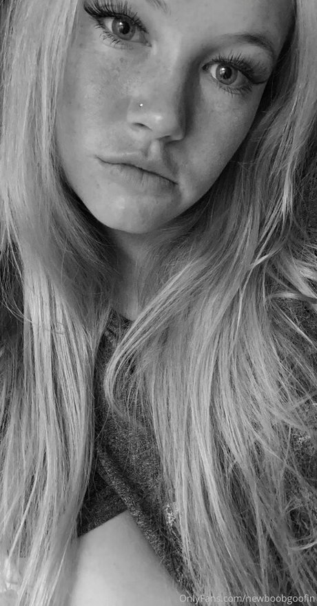 newbootgoofinn high quality actress archive