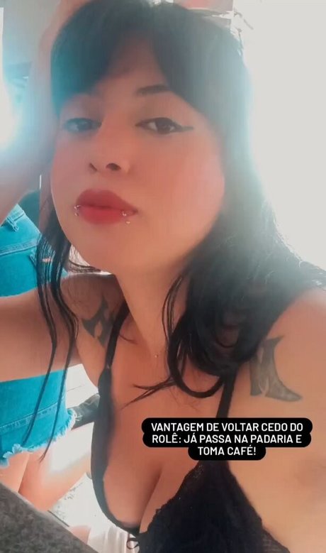 milf glasses onlyfans pornographic images