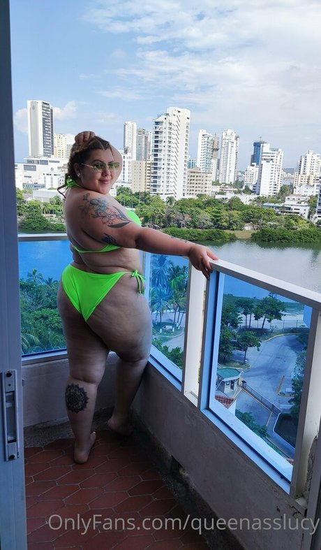 wetbigpussy porn model pictures