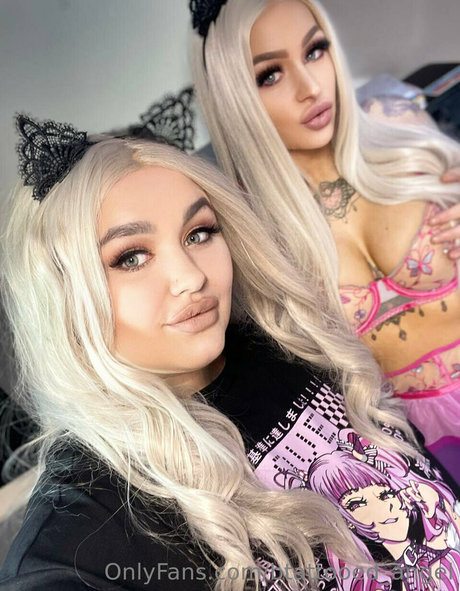 fingering pussy onlyfans xxx image