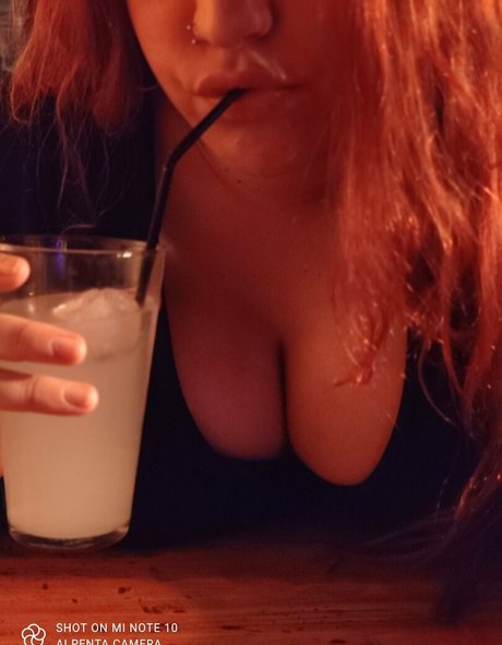 girlonfire12 free actress photo