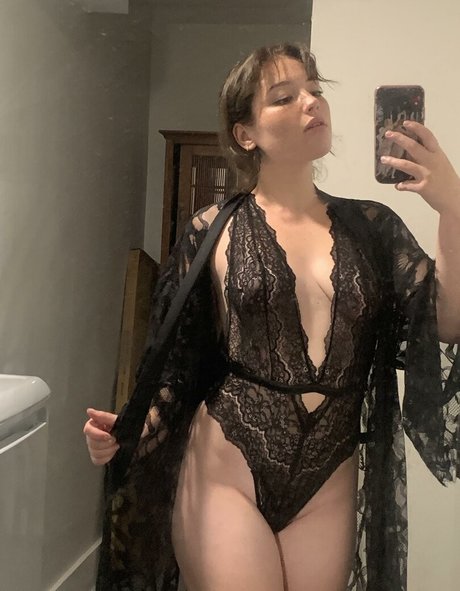 girl onlyfans free image