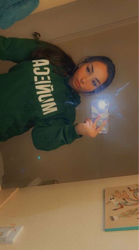 Valentinababi pornographic model img