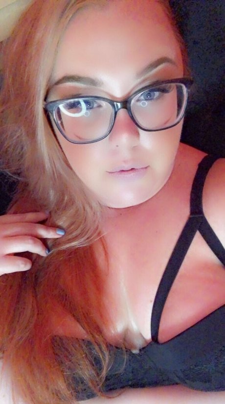 violetxvixxen model naked photo