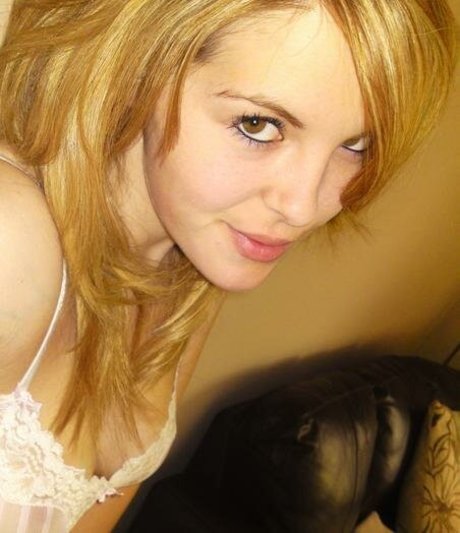 shemale handjob onlyfans naked images