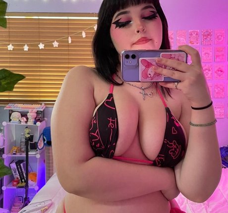 okay kylie naked star picture