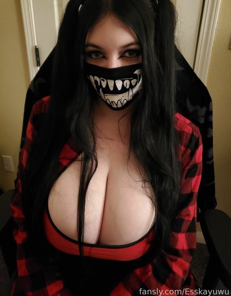 Esskayuwu beautiful model images