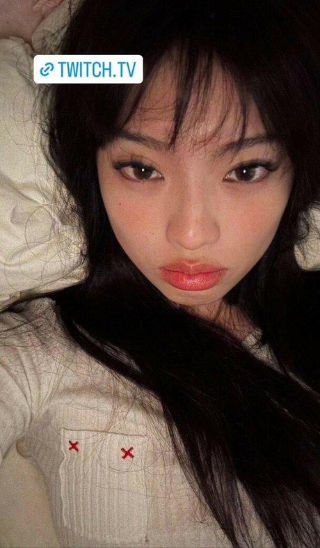 Yujin pornographic actress archive