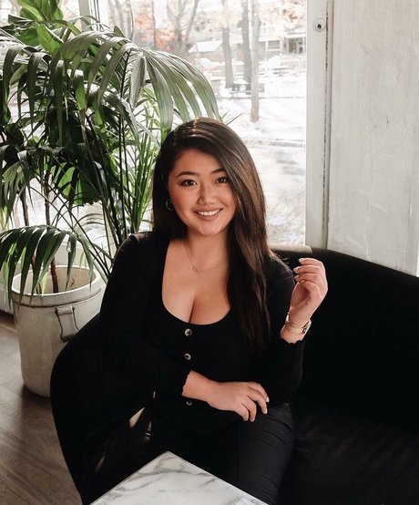 cum on glasses onlyfans free nude picture