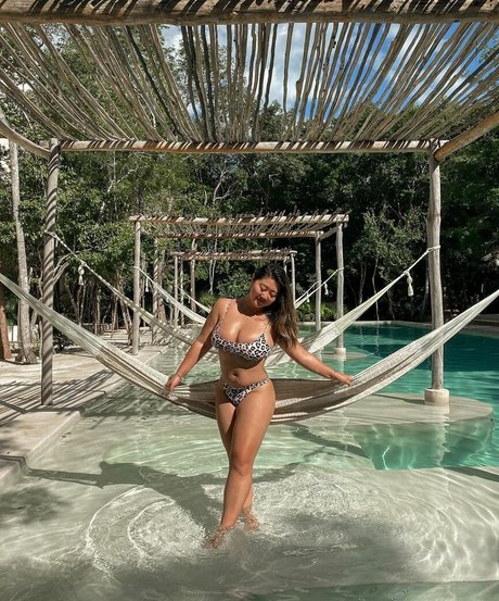 Cestvrai model nudes image