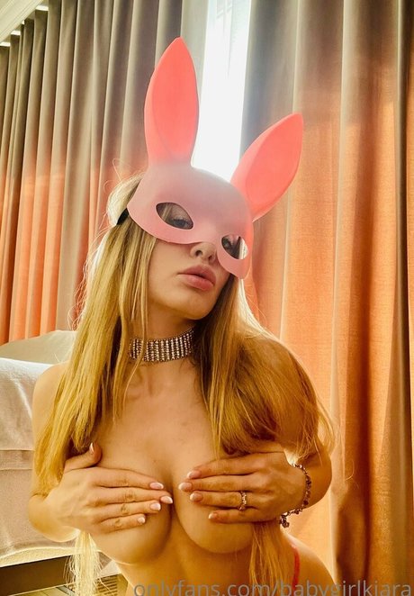 chubby babe onlyfans sexy photo