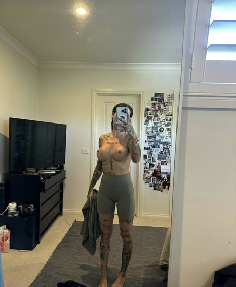 Krystal Galtry model pretty photos