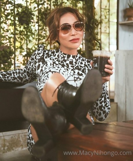 thick latina milf onlyfans hot sexy photo