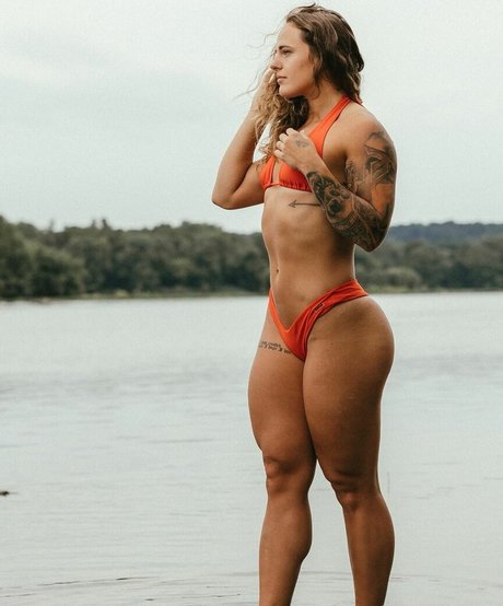 Jfraank model high quality pics