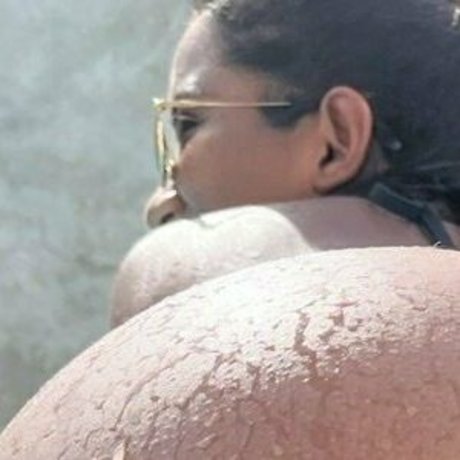 SunnySonia pornstar adult picture