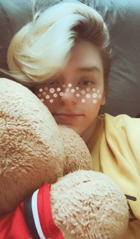 tikalovexo sexy star pictures