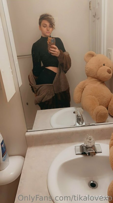 tikalovexo naked pornstar photo