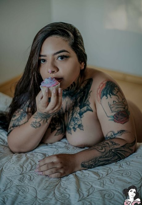 Satturne hd pornstar img