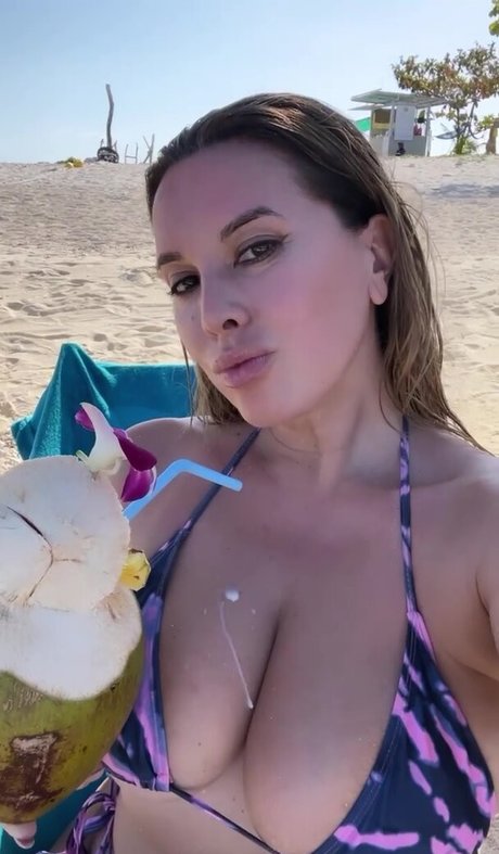 Nives Celzijus hot star photo