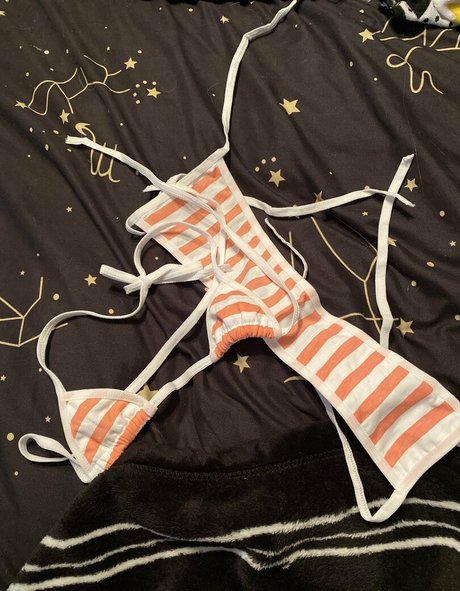 brieowth star adult photo