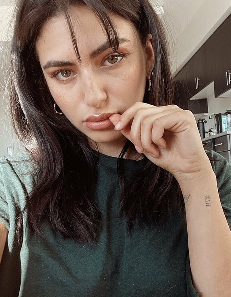 tashlove best model pictures