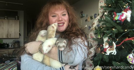 tragedyann pretty model photo